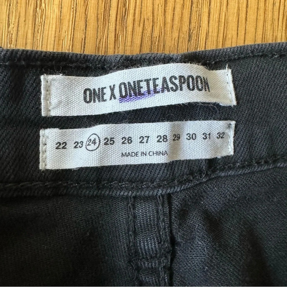 One X One Teaspoon Size 24 Black Denim Shorts Jean Distressed Button Fly - Picture 3 of 6